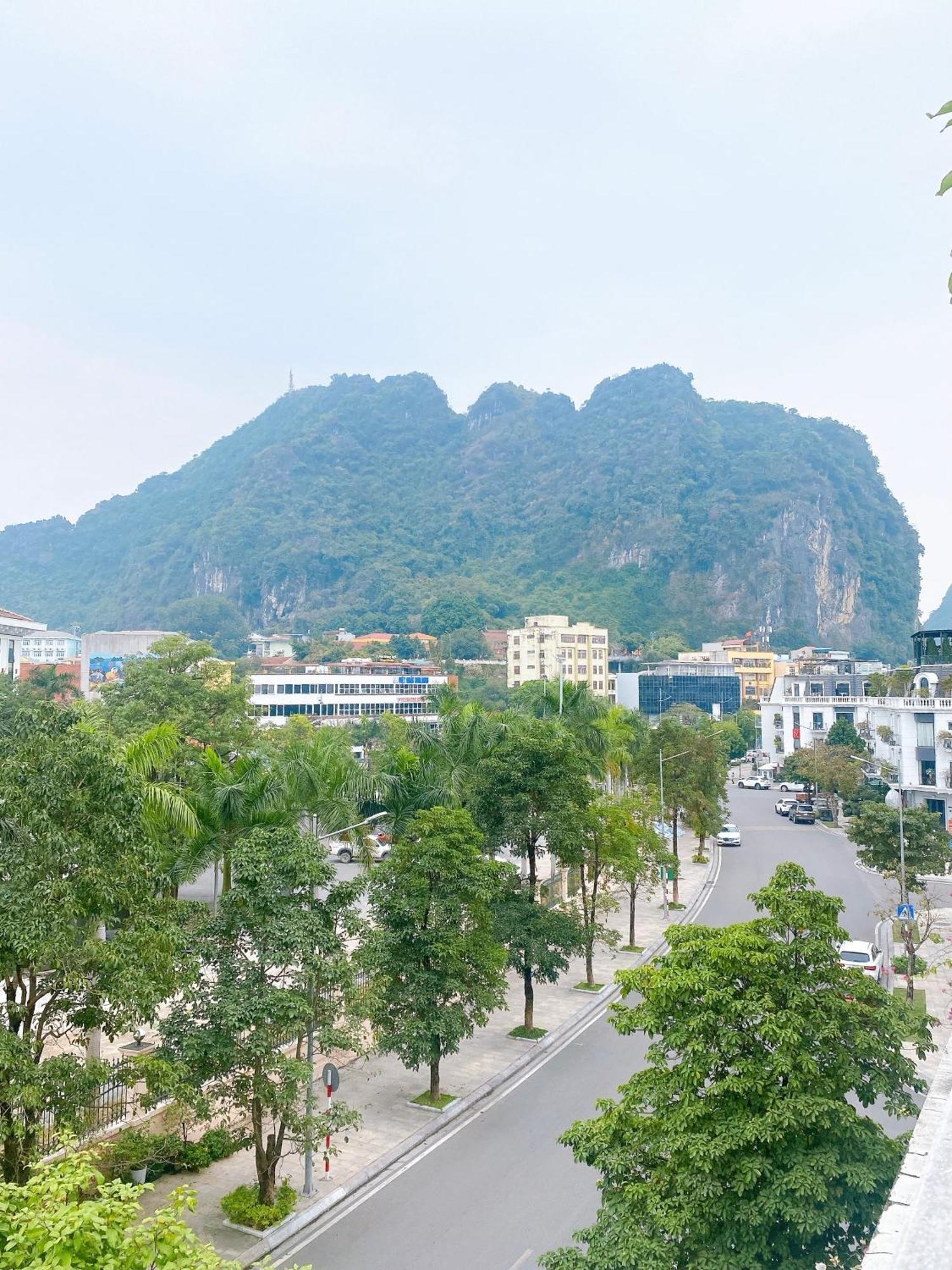 Draha Halong Hotel - Serenity, Charm And Nature - Preferred By Western Travelers Hạ Long Extérieur photo